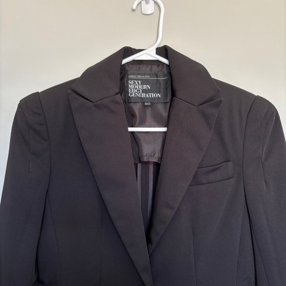 Urban Behavior Women's Size XS Blazer Black Office Chic Tailored Career Feminine - Picture 4 of 12